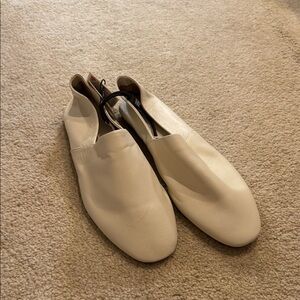 Zara White Minimalist Slip-Ons